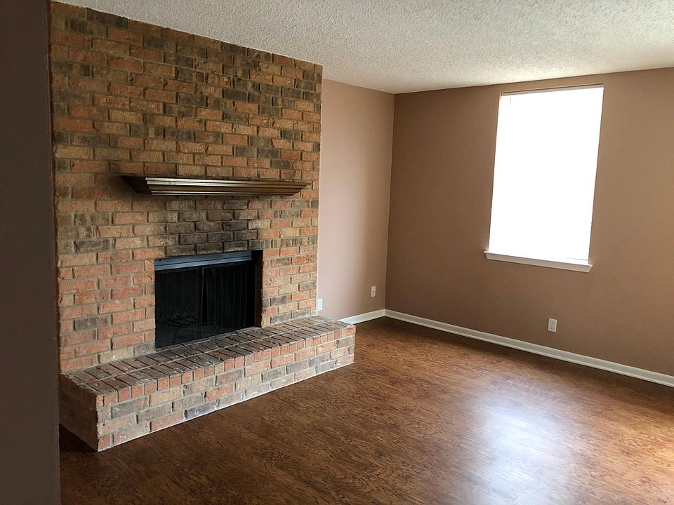 1st image of 3701 Robinhood Dr APT 13B