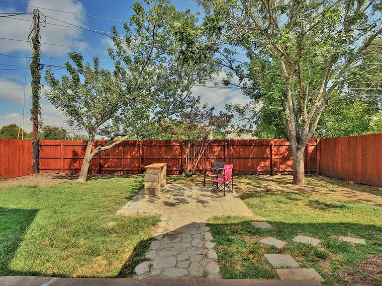 1622 Peachtree Valley Dr — Photo 27