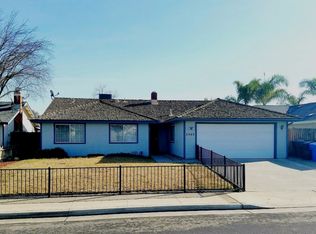 2245 Fernwood Dr, Hanford, CA