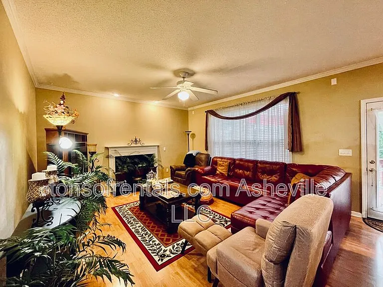 51 Yorktown Cir — Photo 7