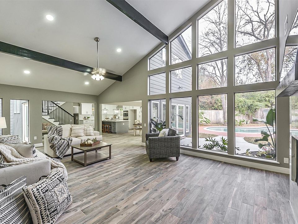 1st image of 211 Big Hollow Ln