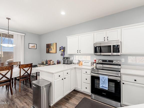 3rd image of 16922 S CEDARWOOD Lane