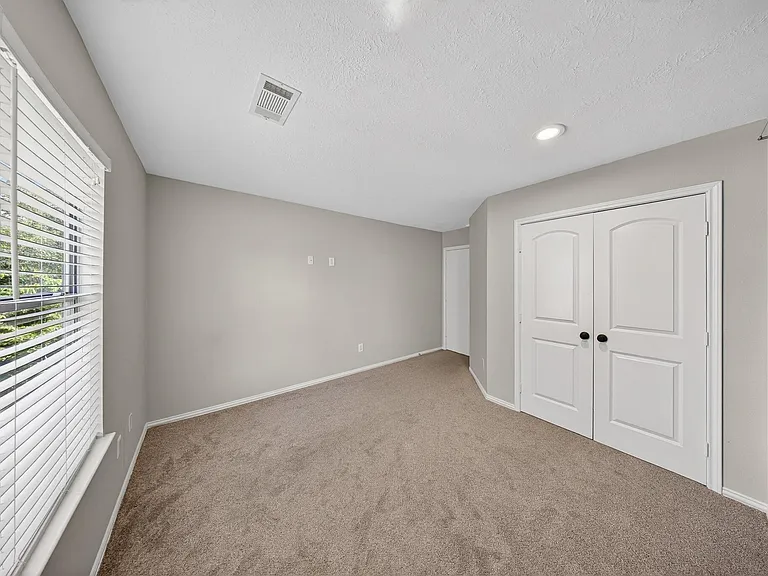 7243 River Pines Dr — Photo 15