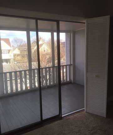 3rd image of 530 Belleforte Ave #2