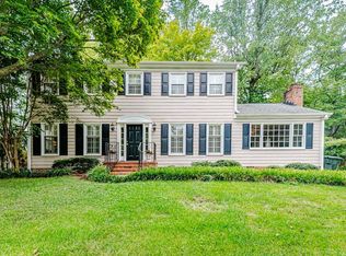 1324 Ravenhurst Dr, Raleigh, NC 27615