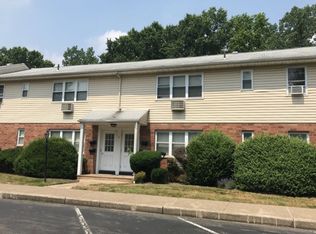 4C Lakeview Ave, Leonia, NJ 07605