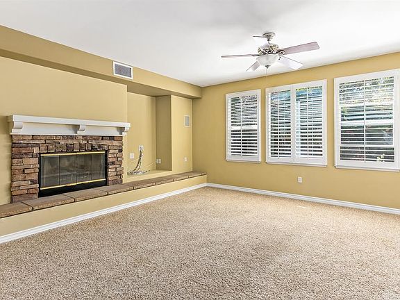 4th image of 286 King James Ct #286