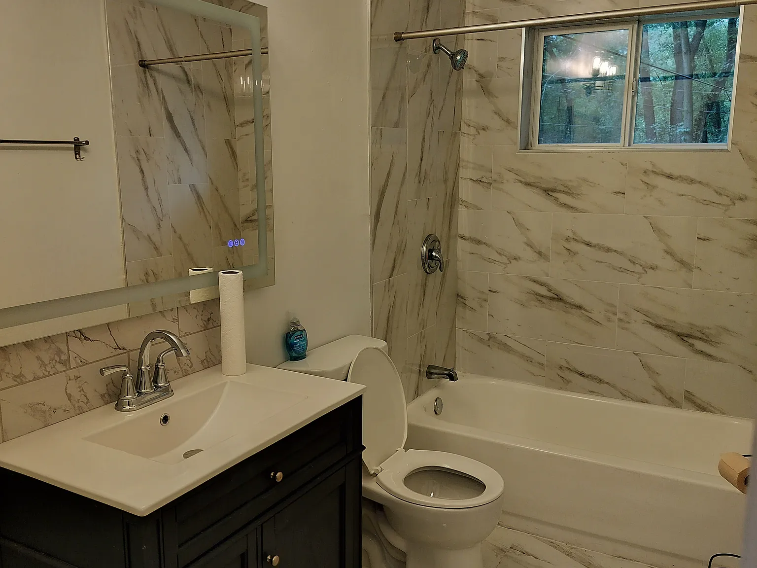 3 bed, 1300 sqft, $1,800 — Photo 3