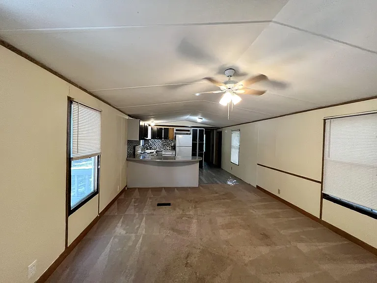 5566 Sycamore St — Photo 3