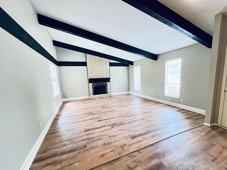 2102 Richwood Dr — Photo 7