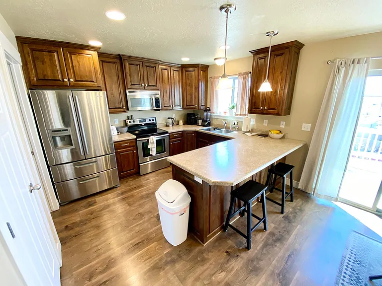 939 Independence Ave — Photo 12