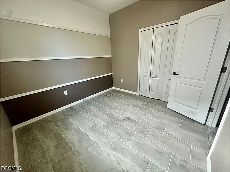 12952 Broomfield Ln — Photo 11