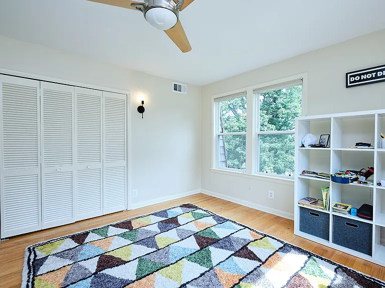 1318 Perry St NE — Photo 21