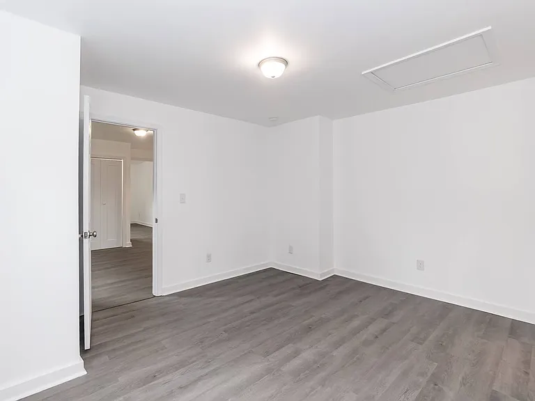 916 Star St — Photo 15