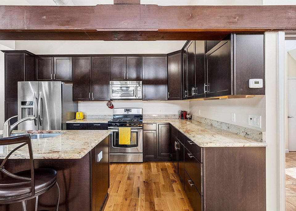 1st image of 143 Burrill St #301