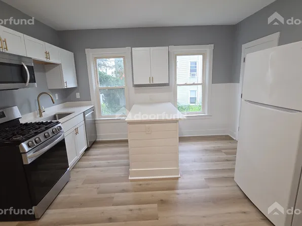 41 Eastern Ave, Worcester, MA