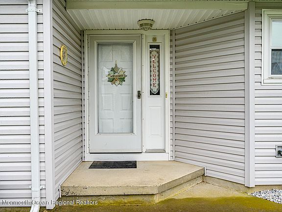 2nd image of 6 Wycombe Ct