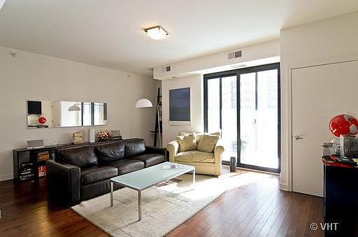 2nd image of 451 W Huron St #1009