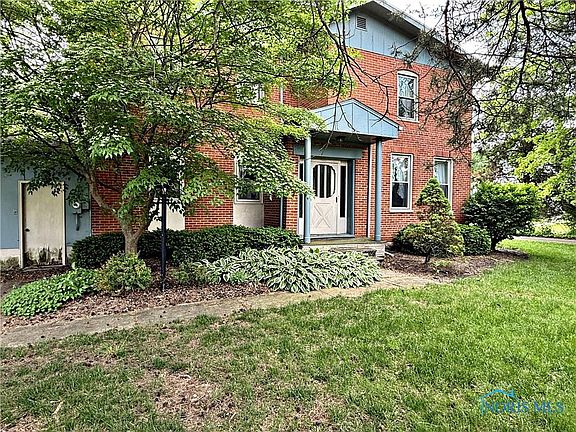 3rd image of 586 E County Road 36