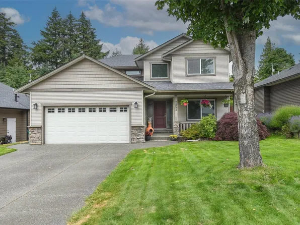 2452 Avro Arrow Dr, Comox, BC V9M 0A6