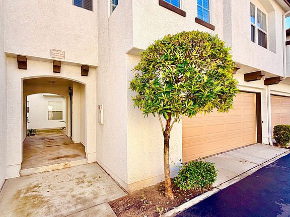 2nd image of 5025 Gavilan Way Unit 56