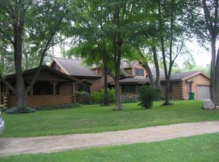 13110 Riverside Dr, Constantine, MI 49042