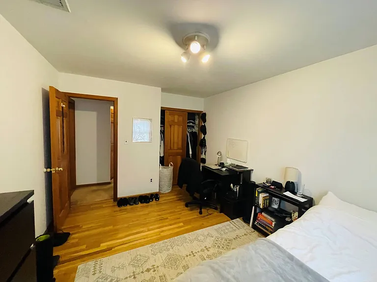 94 Valentine Ave — Photo 8