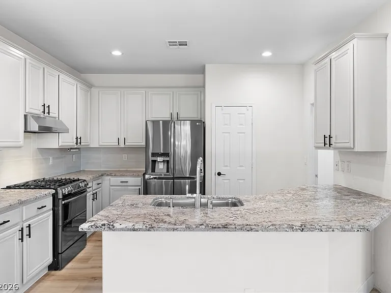 11223 Tribiani Ave — Photo 14