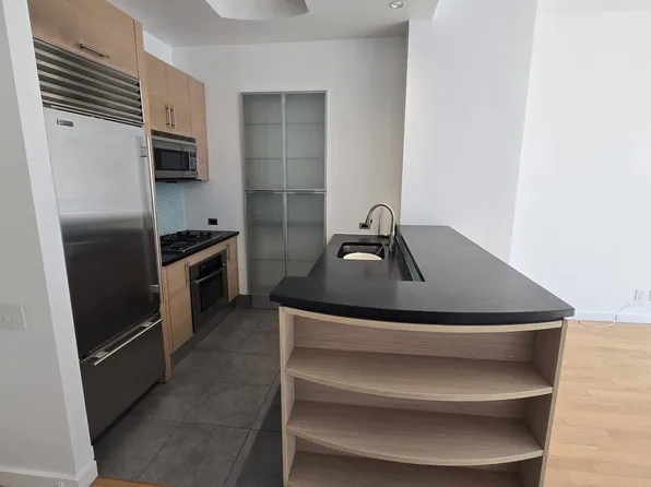 325 Fifth Avenue image 15 of 15