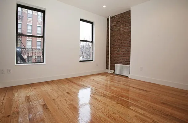 Rented by Compass | media 25