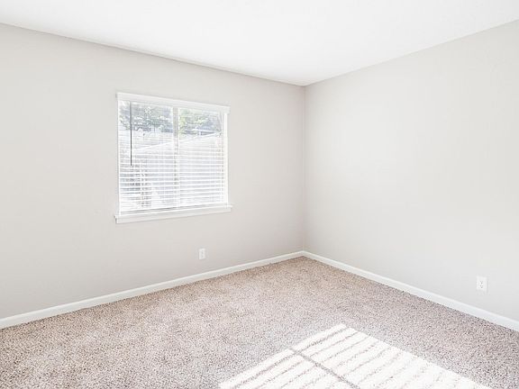4th image of 218 Olympia Dr #Eed862fef