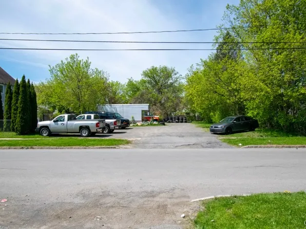 1560 Howard Ave #61, Utica, NY 13501