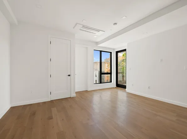 78 Harman Street image 6 of 9