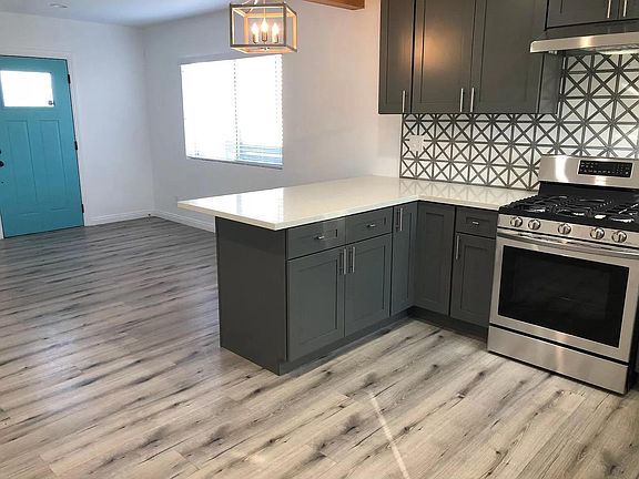 4th image of 1416 W 51st Pl #1/2
