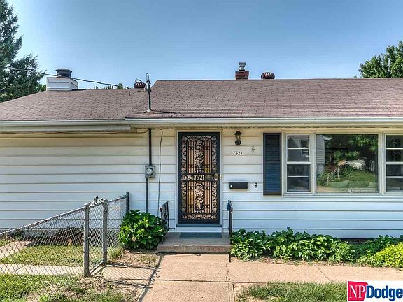 2nd image of 7521 Izard St
