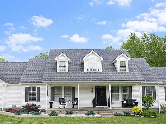 5th image of 135 Arrowhead Dr