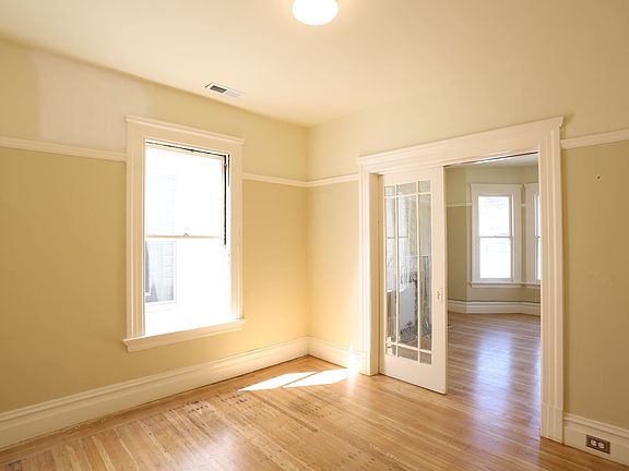 3rd image of 3825 24th St #3825