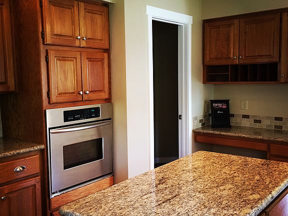 3rd image of 2907 E 64th Ave