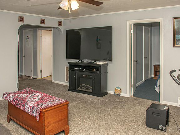 4th image of 182 Rarden Rd