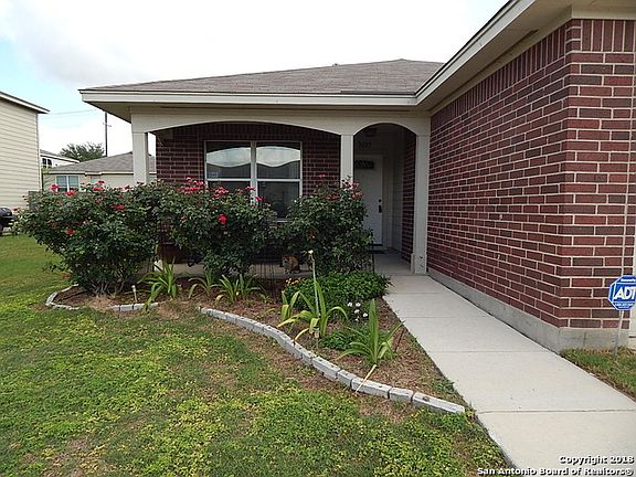 3rd image of 3027 Pedernales Dr