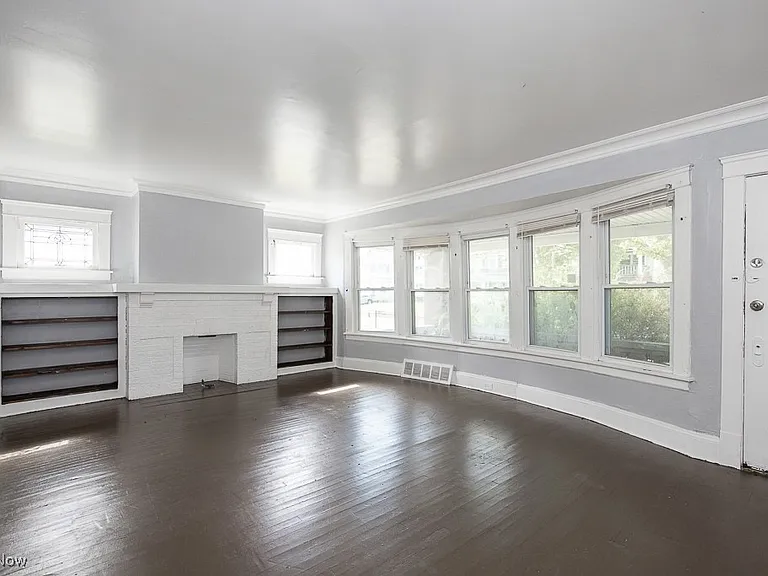 11515 Hopkins Ave #1 — Photo 4
