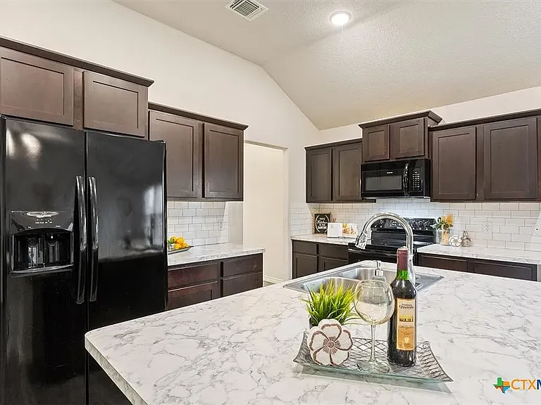 6510 Catherine Dr — Photo 3