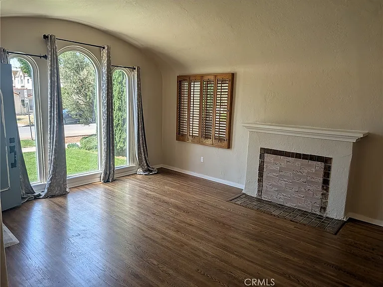 2609 Birch St — Photo 10
