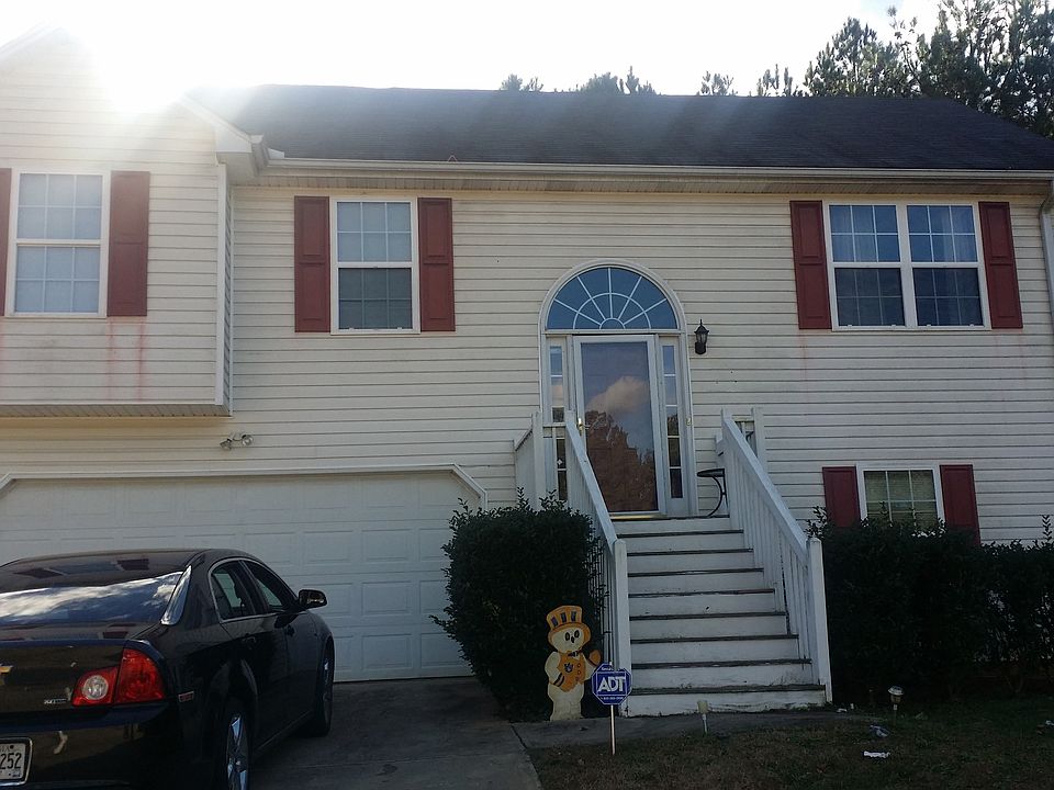2nd image of 325 Christian Ln
