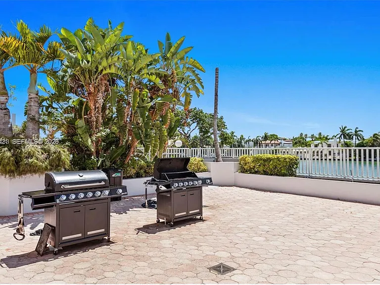 5700 Collins Ave #3N — Photo 7