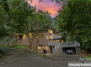 6724 Riverfront Dr, Charlotte, NC 28216