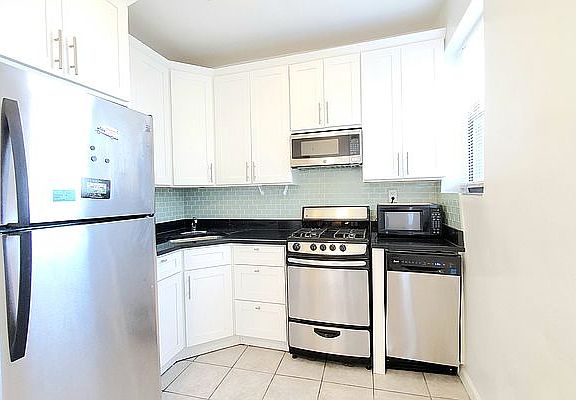5th image of 3405 Kings Hwy APT 6A