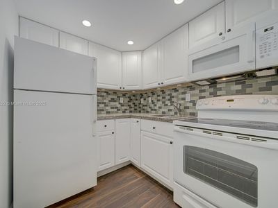 8603 SW 68th Ct APT 7, Pinecrest, FL, 33156