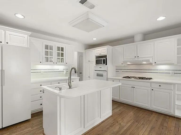 2151 Radcliffe Dr NW — Photo 15