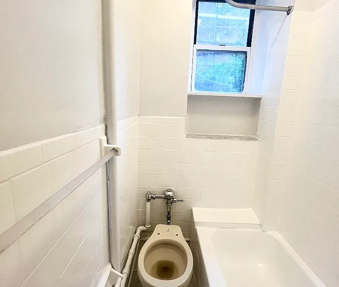 119 W Washington Pl #2 — Photo 9